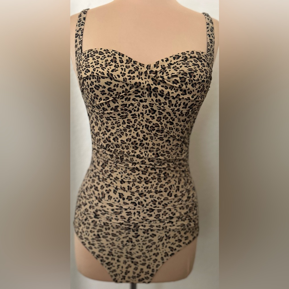 Betsey Johnson Cheetah Print ๐๐Swimsuit